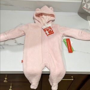 Magnetic me fleece pram new with tags